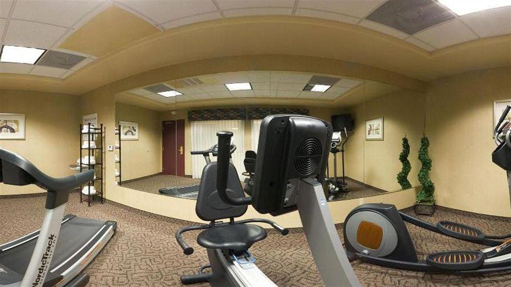Holiday Inn Express & Suites Dinuba West By Ihg Екстериор снимка