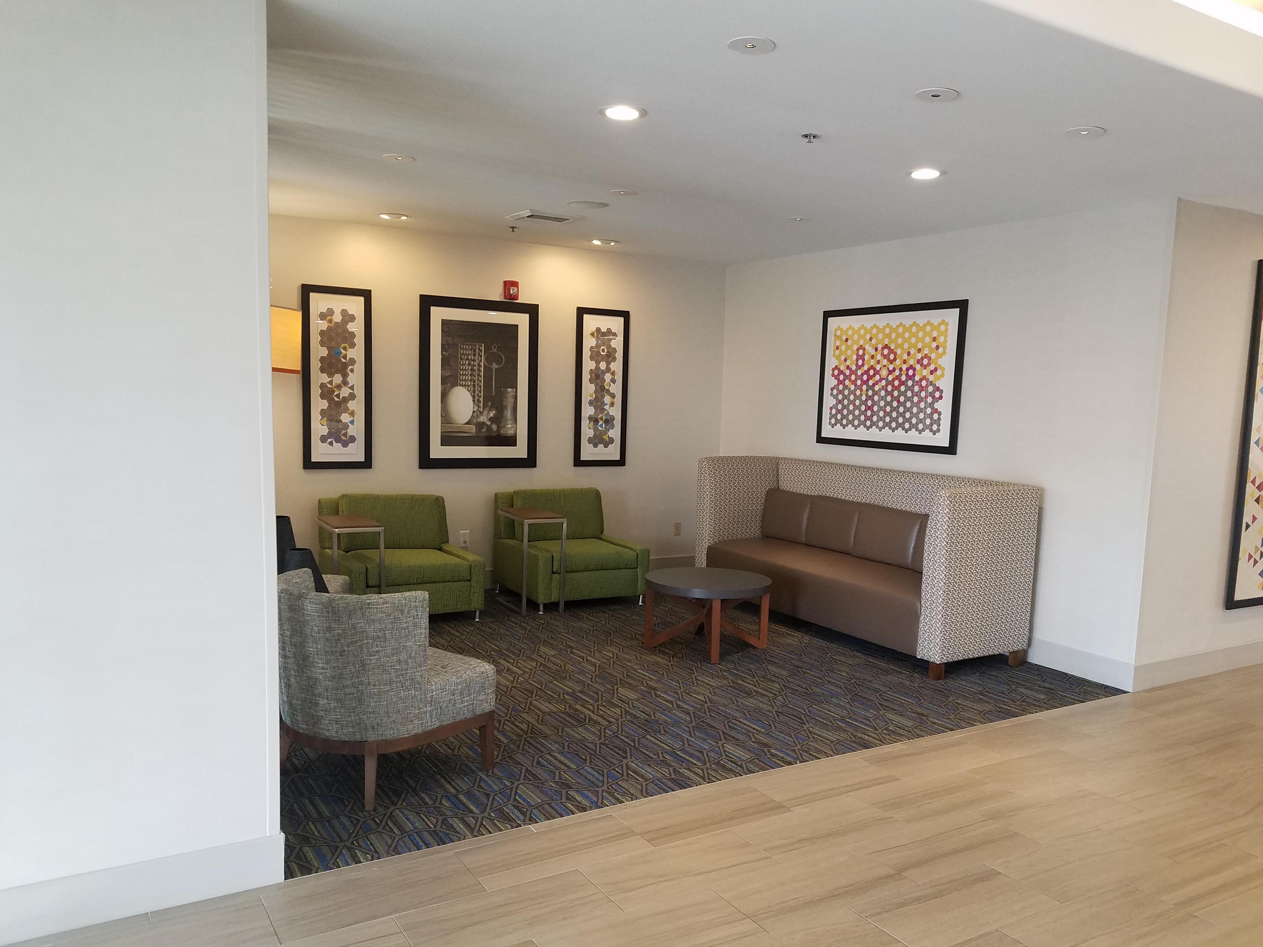 Holiday Inn Express & Suites Dinuba West By Ihg Екстериор снимка