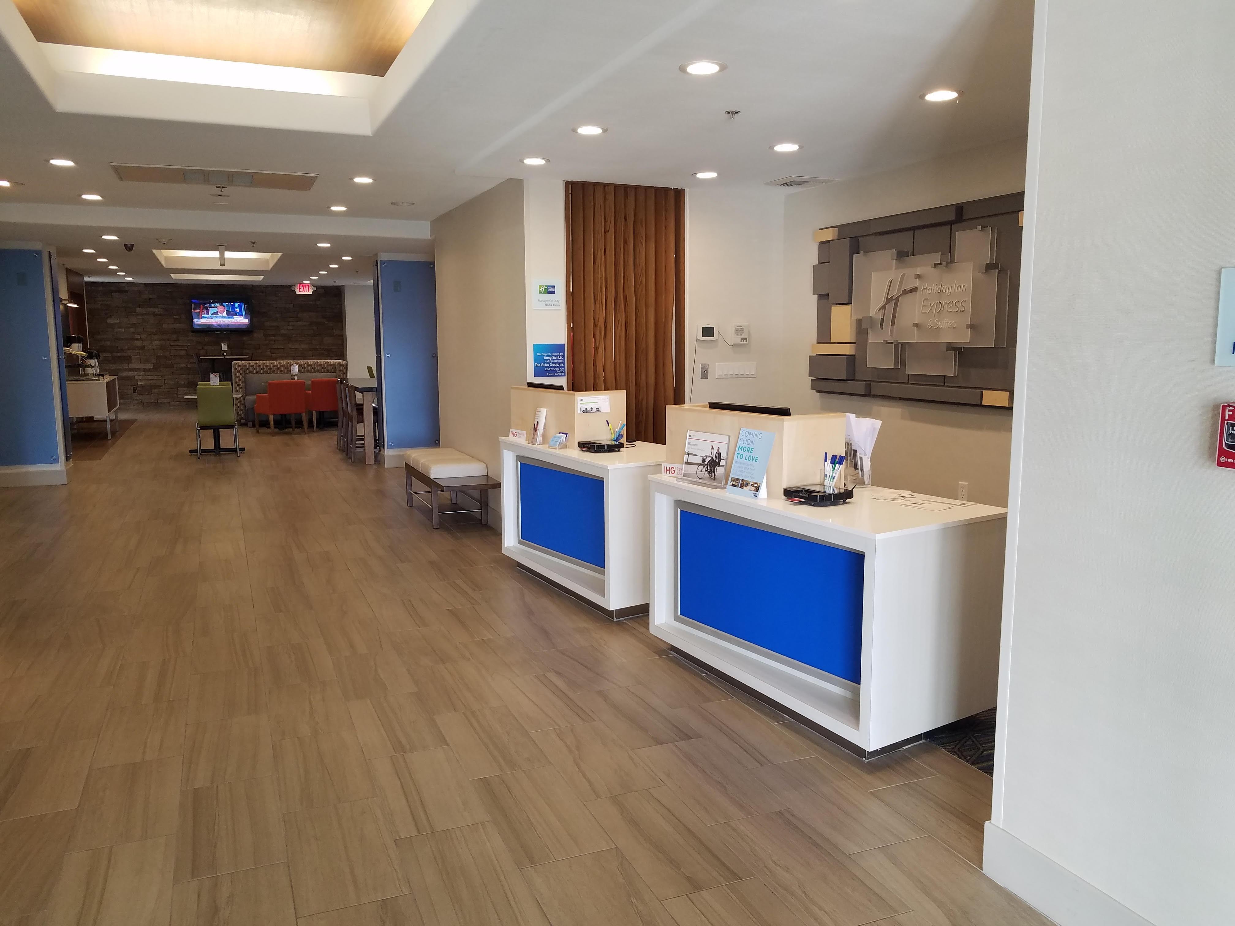 Holiday Inn Express & Suites Dinuba West By Ihg Екстериор снимка
