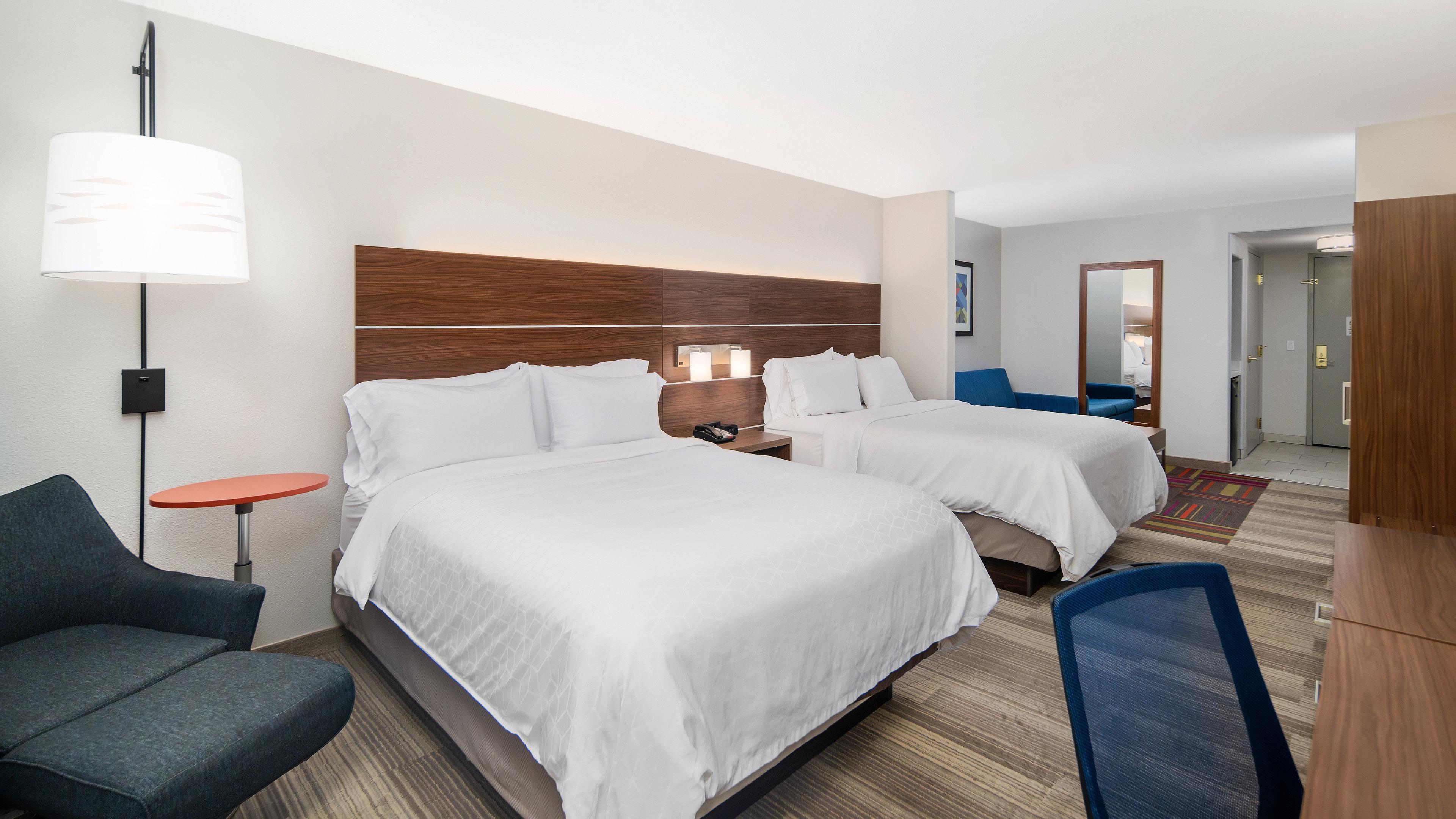 Holiday Inn Express & Suites Dinuba West By Ihg Екстериор снимка
