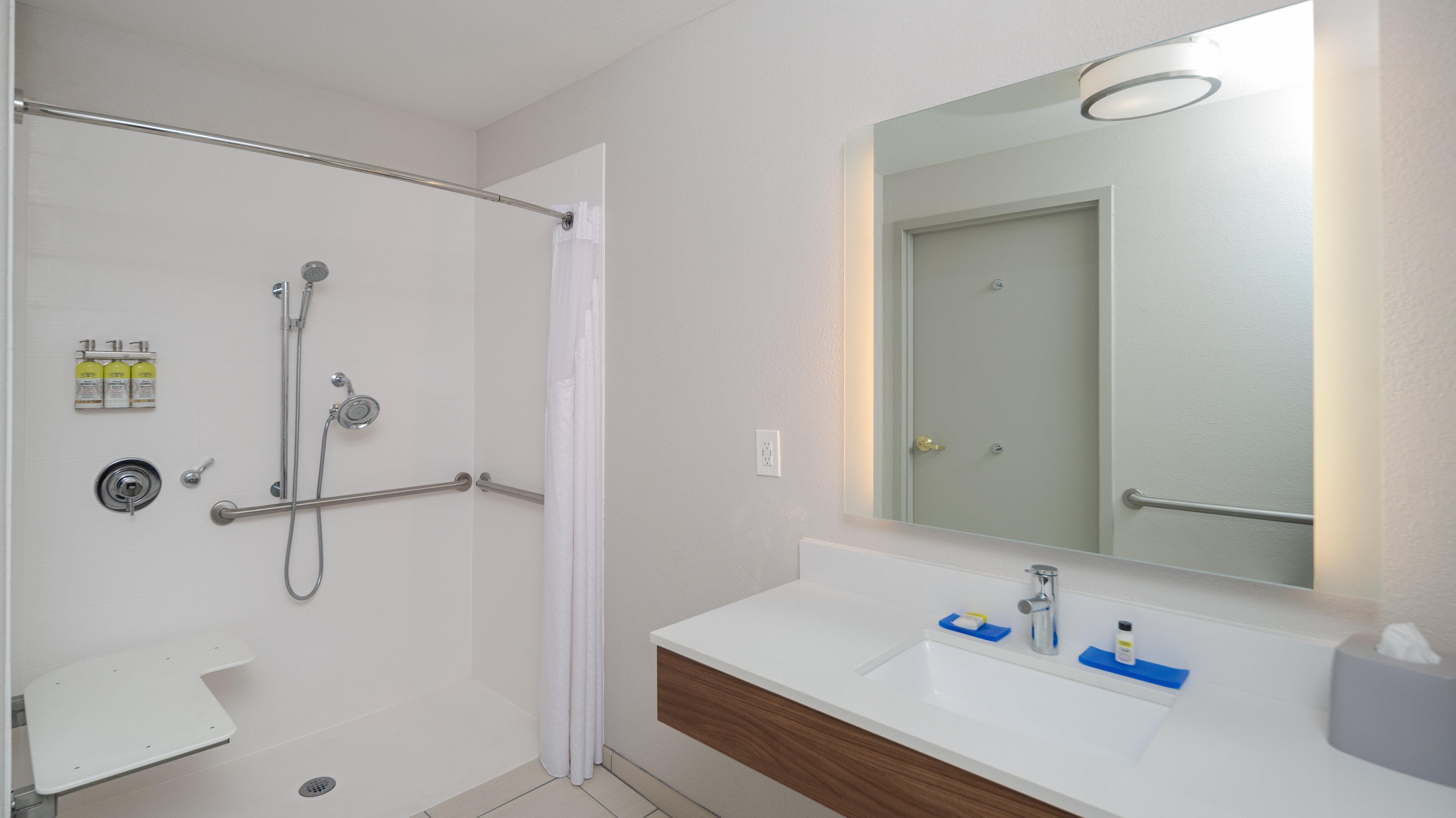 Holiday Inn Express & Suites Dinuba West By Ihg Екстериор снимка