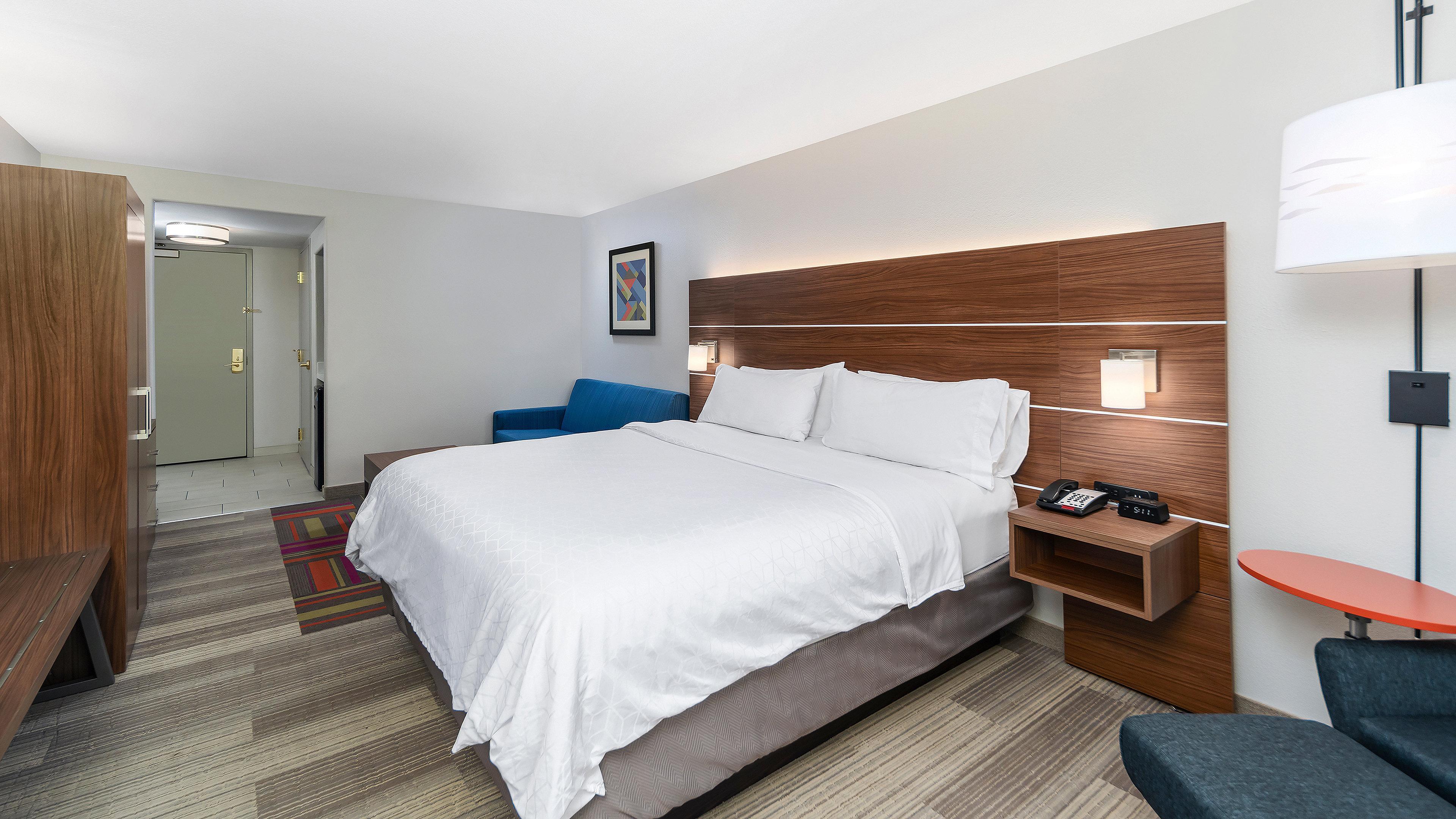 Holiday Inn Express & Suites Dinuba West By Ihg Екстериор снимка